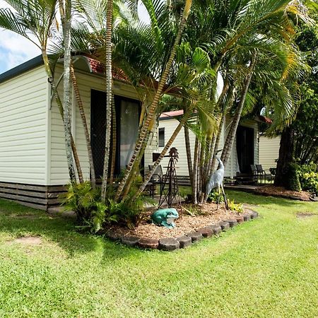 Sarina Palms Caravan And Cabins Village Luaran gambar